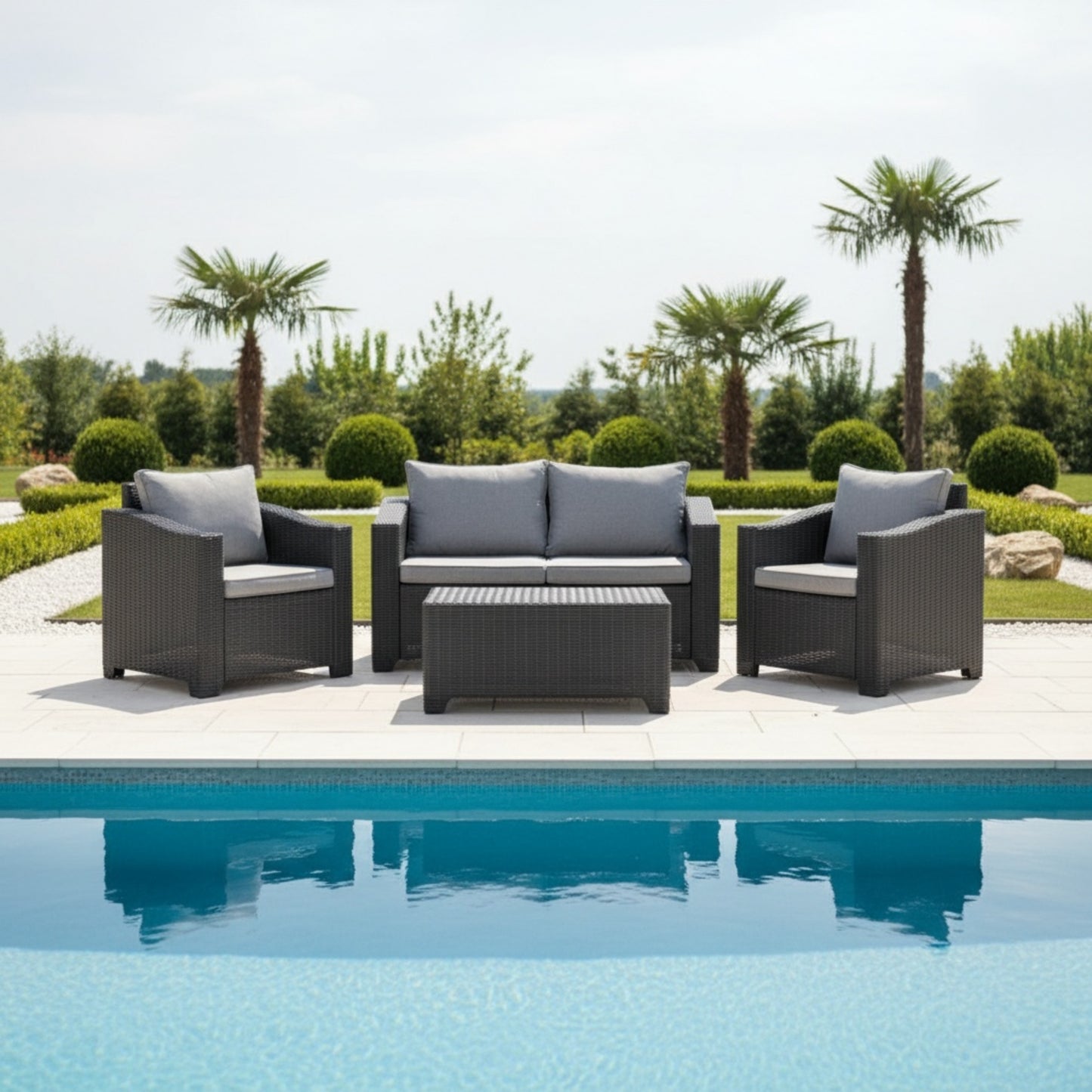 Grand  Two Set 4 seaters